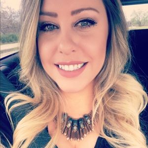 Meet your Posher, Rachelle